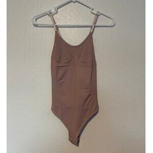 MANGOPOP NWT Size Small Bodysuit Adjustable Straps Thong Snap Closure Dusty Pink